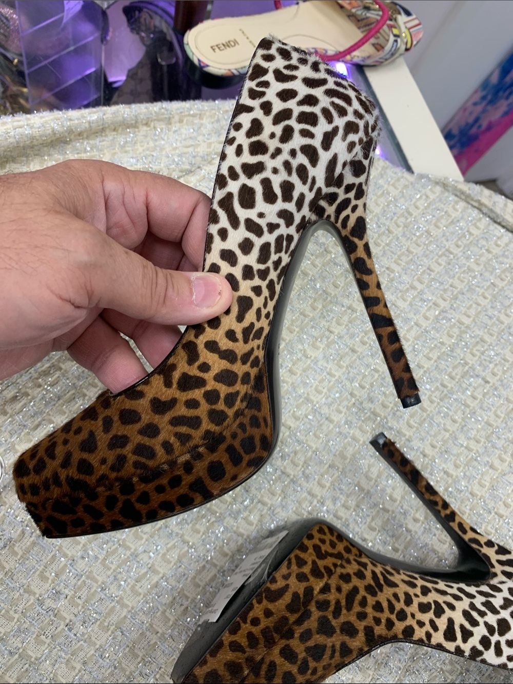 Gucci Women’s Leopard Print Pumps - Brown/Black - Picture 5 of 13
